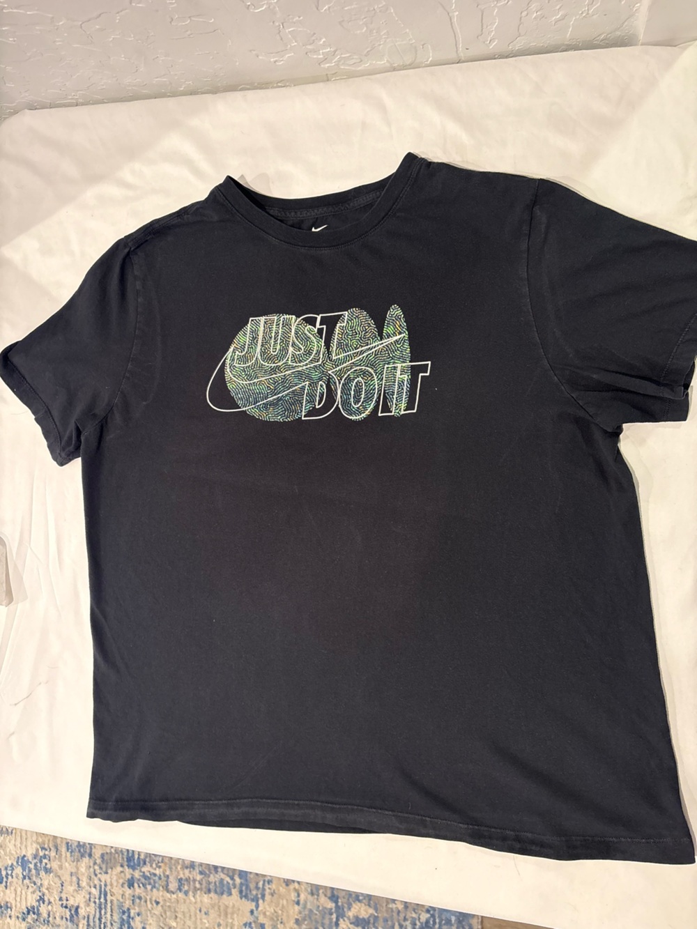 Nike men’s Black Short-Sleeve Tee with Multicolor 'Just Do It' Graphic